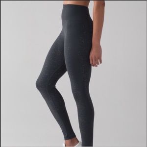 Grey lululemon Free to flow